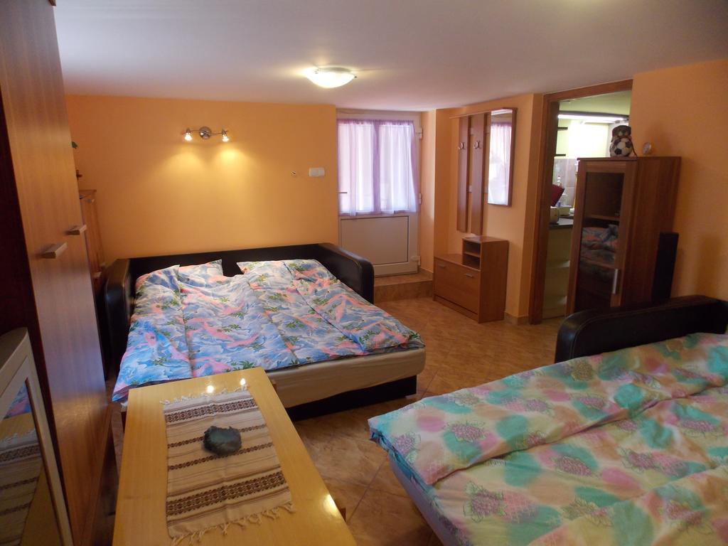 Szonja Apartman Egerszalok Exterior photo
